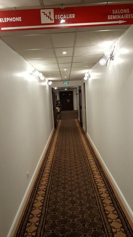 Hotel Eclipse Magnanville Exterior photo